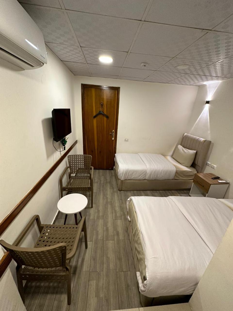 Egy Days Hotel 3*